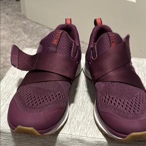 Tiem Women's Athletic Shoes - Purple. Spin shoes with cleats